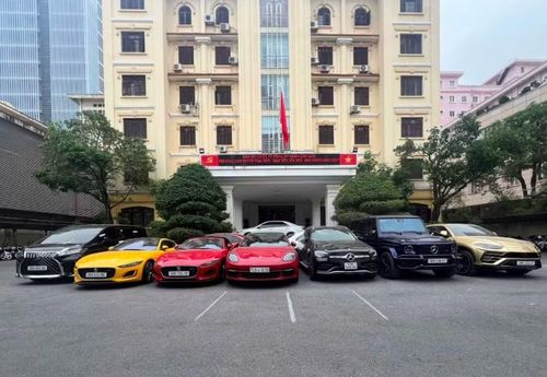 Dàn xe sang bị tịch thu.
