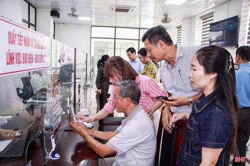 Xã Can Lộc thúc đẩy cải cách hành chính, tạo thuận lợi cho người dân và doanh nghiệp thực hiện nghĩa vụ tài chính.