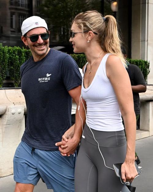 Hiện đại diện của Bradley Cooper và Gigi Hadid vẫn chưa lên tiếng về thông tin cả hai đã bí mật kết hôn.