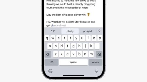 Khả năng gợi ý từ trên bàn phím iPhone thường bị đánh giá là chưa linh hoạt bằng một số bàn phím phổ biến trên Android