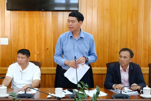 Ông Phạm Trung Kiên, Phó Giám đốc Ban Quản lý dự án Đầu tư xây dựng số 1 phát biểu tại buổi làm việc