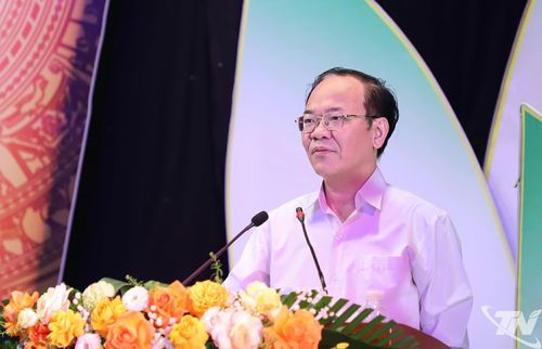 Đồng chí Đỗ Xuân Hòa, Giám đốc Báo và Phát thanh, Truyền hình Thái Nguyên phát biểu tại Hội nghị.