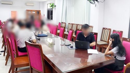 Các đối tượng trong đường dây lừa đảo đầu tư tiền ảo bị triệu tập đến Cơ quan Công an làm việc