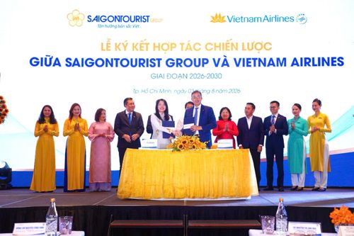 Lễ ký kết hợp tác chiến lược giữa Vietnam Airlines và Saigontourist Group