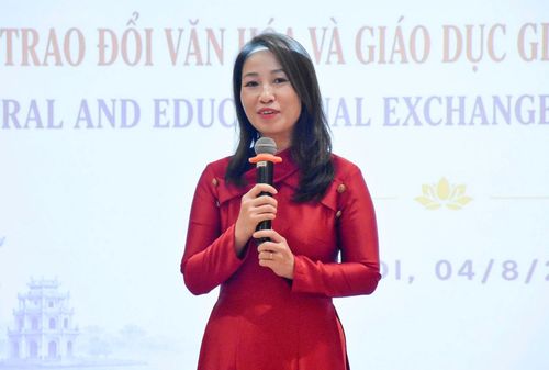 Bà Nguyễn Thị Hương, Tổng Giám đốc Hệ thống giáo dục Phenikaa phát biểu tại chương trình. Ảnh: Thảo Phạm