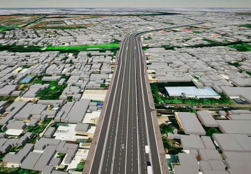 Quốc lộ 13 là trục giao thông chính nằm ở cửa ngõ phía Bắc thành Phố, nối TP.HCM với các tỉnh Đồng Nai và khu vực Tây Nguyên. Hiện nay, mặt cắt ngang đường chỉ rộng 19-27m, mật độ giao thông trên tuyến rất cao, nhất là các giờ cao điểm, các ngày nghỉ Lễ, Tết, gây tắc nghẽn giao thông trên diện rộng và kéo dài. Theo kế hoạch, Quốc lộ 13 được mở rộng lên 60m, gấp 2-3 hiện trạng với quy mô 10-14 làn xe.