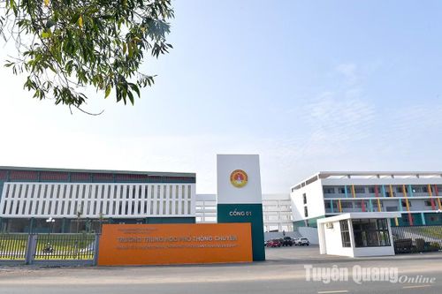 Trường THPT Chuyên Tuyên Quang - nơi xảy ra vi phạm