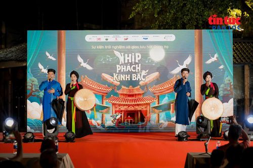 Không bó buộc với những khuôn phép, các dự án trải nghiệm thực tế và sáng tạo dựa trên nền tảng nghệ thuật truyền thống khuyến khích du khách mang cá tính riêng để tiếp cận di sản.