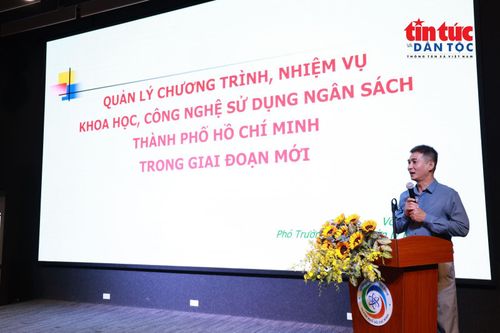 Ông Trần Hữu Chương, Phó Trưởng phòng Kế hoạch - Tài chính (Sở KH&CN TP Hồ Chí Minh), chia sẻ tại hội nghị gần đây.