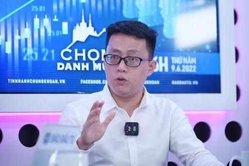 Ông Nguyễn Thế Minh, Giám đốc Khối ngân hàng đầu tư ABS