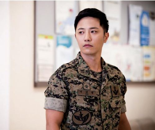 Jin Goo thử sức với nhiều vai diễn mới.