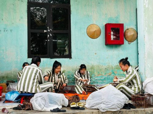 Lao động không chỉ giúp các phạm nhân rèn nghề mà còn thực sự trở thành liều thuốc tinh thần để họ yên tâm cải tạo.