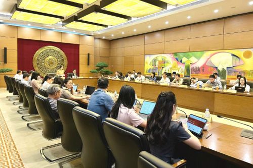 Quang cảnh phiên thảo luận