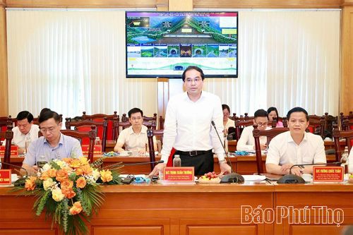 Bí thư Tỉnh ủy Thái Nguyên Trịnh Xuân Trường phát biểu tại hội nghị.