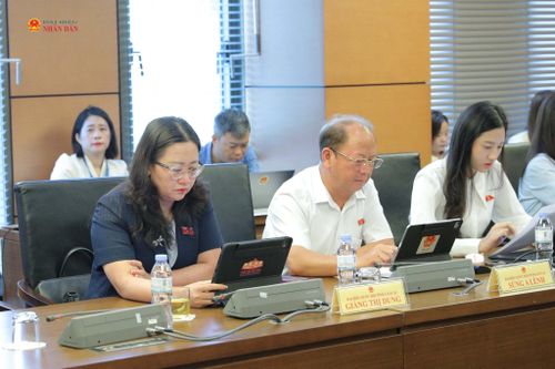 ĐBQH tỉnh Lào Cai tham dự phiên thảo luận tổ