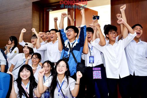 Thi tốt và chơi vui, quyết tâm giành chiến thắng. Ảnh: Quốc Hồng