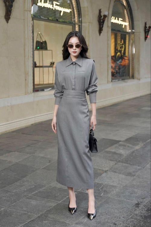 Đầm tối giản dễ phối, ít lỗi mốt. (Ảnh: Pinterest)