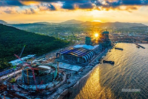 Tổ hợp APEC 2027 nổi bật bên bờ biển Phú Quốc. Ảnh: N.Hà