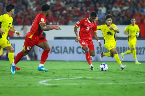  Cao Pendant Quang Vinh (số 13) vắng mặt trong chiến dịch ASEAN Cup nhưng nhiều khả năng sẽ dự FIFA ASEAN Cup. Ảnh: Minh Chiến. 
