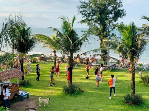Festival làng chài Tân Thành năm ngoái đã thu hút khá đông sự tham gia của du khách và cộng đồng