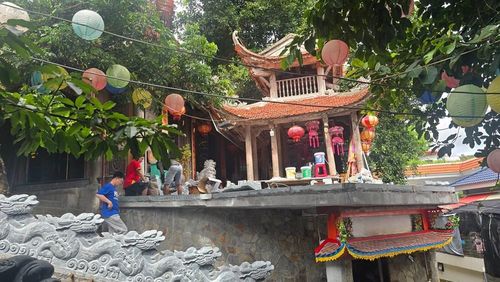 Theo thủ nhang Hoàng Gia Bổn ở đền Cô Chín, từ thuở khai sơn lập địa vùng đất Đồ Sơn đã hơn 1.300 năm, chưa bao giờ người dân nơi đây thấy dòng Suối Rồng cạn nước