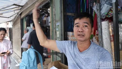 Anh Mai Đăng Trinh kể lại giây phút hỗ trợ lực lượng chức năng dập lửa.