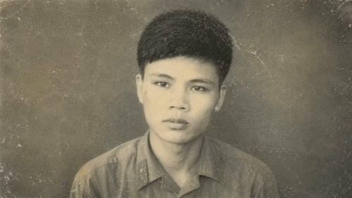 Cựu chiến binh Hồ Việt Hùng năm 1971. (Ảnh nhân vật cung cấp)
