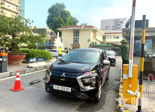 Bệnh viện Bạch Mai (Hà Nội) đã áp dụng hệ thống thu phí không dừng.