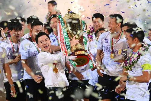 Hà Nội FC là đội bóng giàu thành tích nhất kỷ nguyên bóng đá chuyên nghiệp Việt Nam.