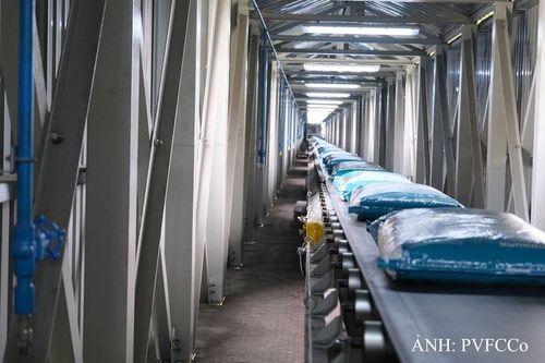 Hệ thống băng tải được lắp đặt tại khu vực Nhà máy NPK Phú Mỹ. 