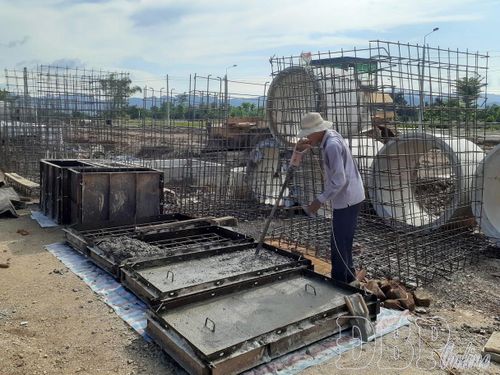 Để giữ chân công nhân, từ đầu năm đếm nay, Công ty TNHH Thương mại và Xây dựng số 6 đã điều chỉnh tăng khoảng 10% tiền lương. 