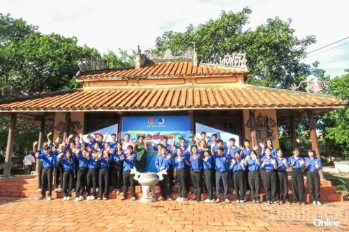 Di tích quốc gia đình Phú Cang - "địa chỉ đỏ" giáo dục truyền thống yêu nước cho thế hệ trẻ.
