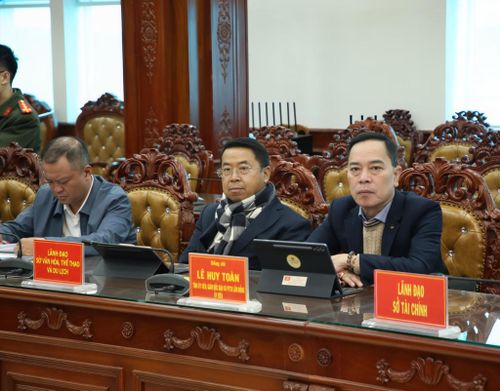 Các đồng chí thành viên Tiểu Ban Chỉ đạo An ninh mạng tỉnh tham dự phiên họp tại điểm cầu tỉnh Lâm Đồng