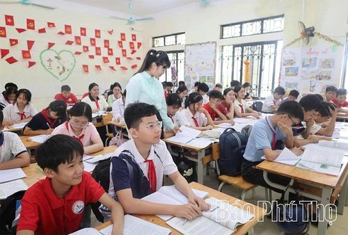 Xây dựng môi trường giáo dục thân thiện ở Trường THCS Thái Hòa.
