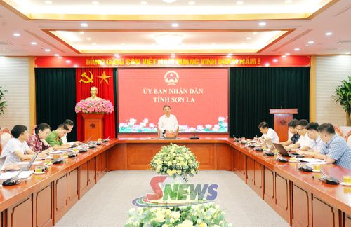 Tổ công tác số 04 họp tháo gỡ khó khăn, vướng mắc đối với các dự án thuộc lĩnh vực giao thông, xây dựng, khu đô thị.