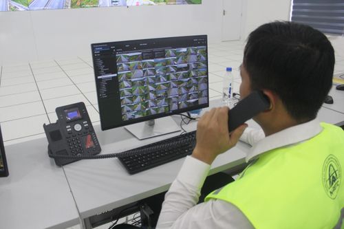 Sau khi phát hiện dấu hiệu bất thường, nhân viên ITS nhanh chóng xác minh từ nhiều góc quay, cập nhật dữ liệu và thông báo đến lực lượng tuần đường, CSGT, cứu hộ theo đúng quy trình xử lý sự cố.