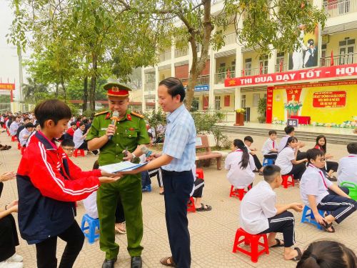 Mô hình “Công an xã - Nhà trường chung tay vì học đường không ma túy, không bạo lực” trở thành điểm sáng trong phong trào Ba nhất.