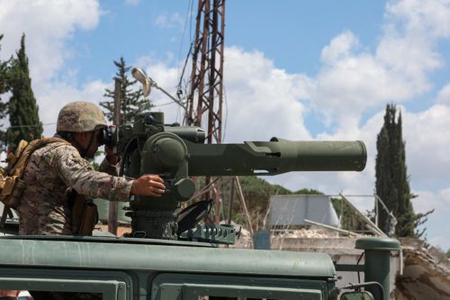 Binh sĩ Lebanon tại thị trấn Zawtar al-Gharbiyeh. (Ảnh: Reuters)