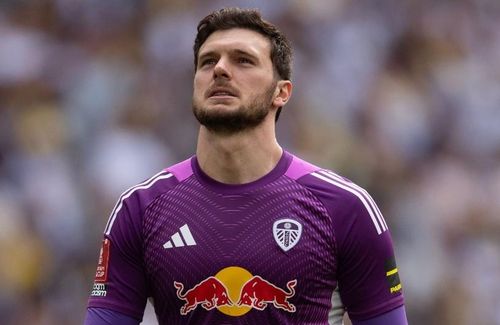  Sau khi chiêu mộ James Trafford, Leeds để thủ thành người Brazil, Lucas Perri chuyển sang khoác áo Torino dưới dạng cho mượn, dù mới chiêu mộ anh vào hè năm ngoái từ Lyon. 