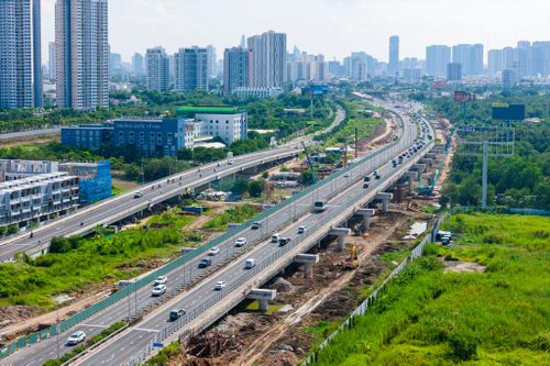  Số liệu thống kê của Sở Giao thông Vận tải TP.HCM (nay là Sở Xây dựng) cho thấy kể từ khi đưa vào khai thác năm 2016 đến nay, lưu lượng xe tham gia lưu thông liên tục tăng cao, trung bình 11-12 %/năm. 