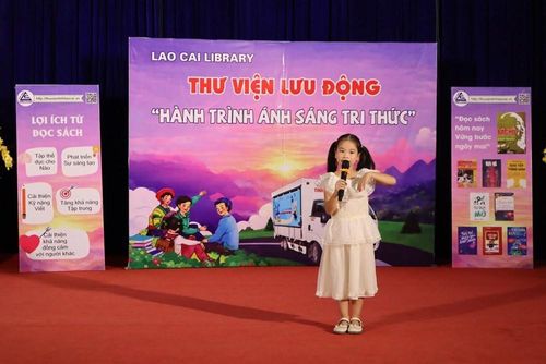 Trong khuôn khổ chương trình, các em thiếu nhi được tham gia nhiều hoạt động phong phú, hấp dẫn như: tuyên truyền giới thiệu sách với sự đồng hành của cán bộ Thư viện Lào Cai và MC Kid Hoài An; giao lưu, trả lời câu hỏi tìm hiểu kiến thức.