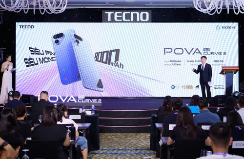  Không chỉ gây ấn tượng với viên pin dung lượng lớn, TECNO POVA Curve 2 5G còn chinh phục người dùng nhờ màn hình cong AMOLED 6,78’’ cùng tần số quét lên đến 144Hz, cho chất lượng hiển thị sắc nét và màu sắc sống động 