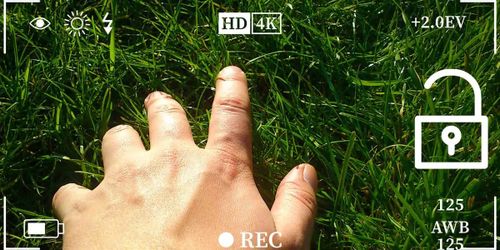 Một số ứng dụng còn sử dụng AI hoặc cảm biến chuyển động để xác minh người dùng thực sự vận động thay vì gian lận.