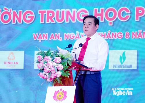 Phó Bí thư Tỉnh ủy, Chủ tịch UBND tỉnh Võ Trọng Hải phát biểu tại Lễ khởi công. Ảnh: Phạm Bằng