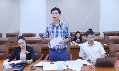 Đại diện Sở Tài chính giải trình làm rõ một số nội dung.