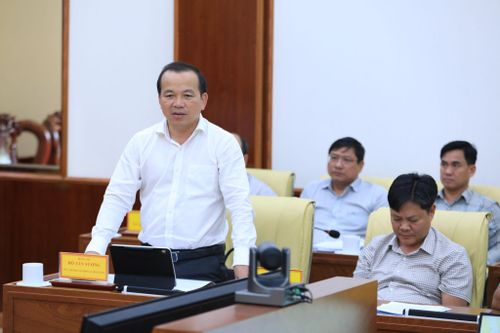 Tỉnh ủy viên, Chánh Văn phòng UBND tỉnh Lâm Đồng Đỗ Tấn Sương thông tin cụ thể về tình hình giải ngân vốn và cam kết của các đơn vị, địa phương khu vực phía Tây