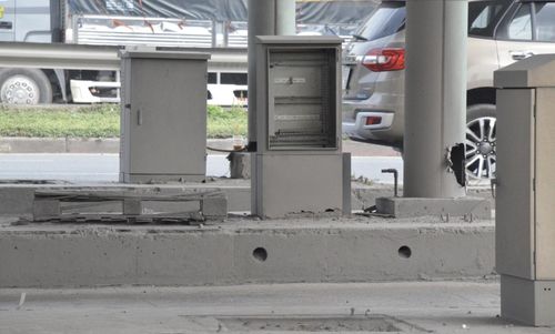 Hiện trạng trạm thu phí đã xuống cấp, nguy cơ gây mất ATGT.