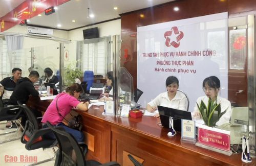 Tại phường Thục Phán, tỷ lệ sử dụng dịch vụ công trực tuyến đạt 71,12%; tỷ lệ số hóa hồ sơ đầu vào đạt 100%.