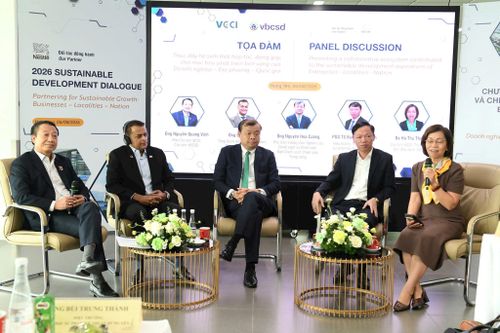 Quang cảnh tọa đàm "Thúc đẩy hệ sinh thái hợp tác, đóng góp cho mục tiêu phát triển bền vững của doanh nghiệp - địa phương - quốc gia". Ảnh: PV