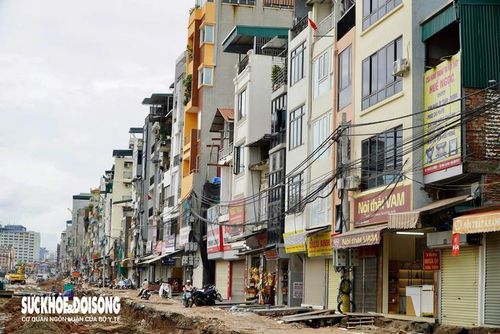 Theo đại diện nhà thầu thi công dự án, đến nay khối lượng thi công đạt khoảng 70%. Dù gặp một số khó khăn nhất định nhưng nhà thầu vẫn huy động tối đa máy móc, nhân sự, nỗ lực thi công để bảo đảm tiến độ đề ra.